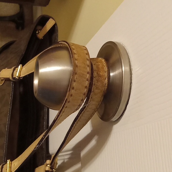 Michael kors handbag - Picture 7 of 7